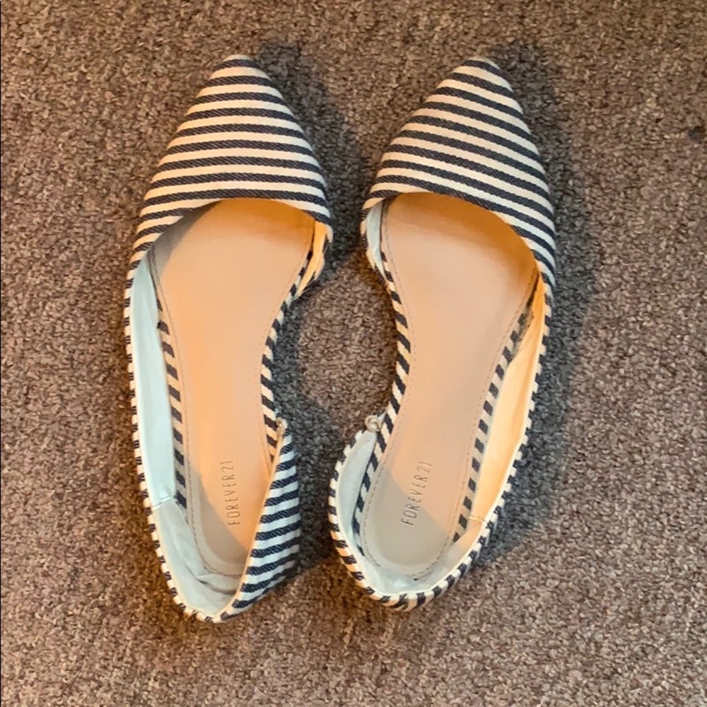 Blue & white stripped flats
